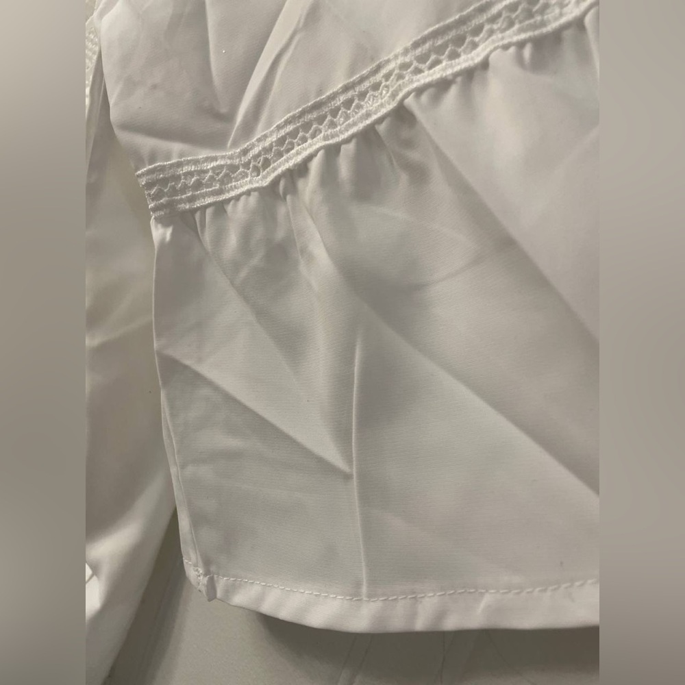 Beautiful White Lace Trim Cardigan - Picture 5 of 5